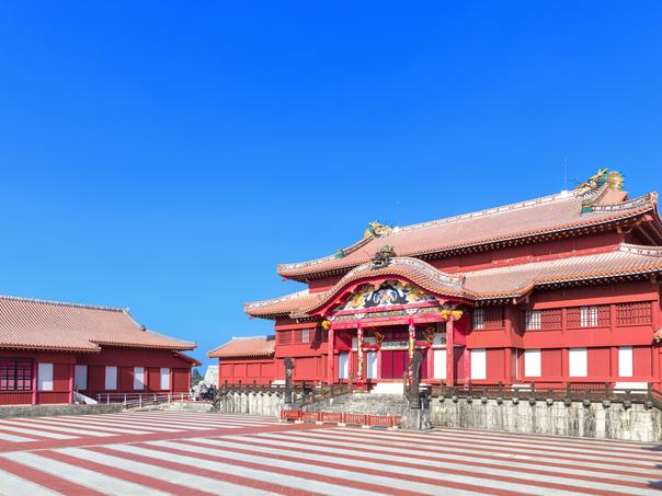 東京から首里城へのアクセス - 高速バス・飛行機・新幹線を比較